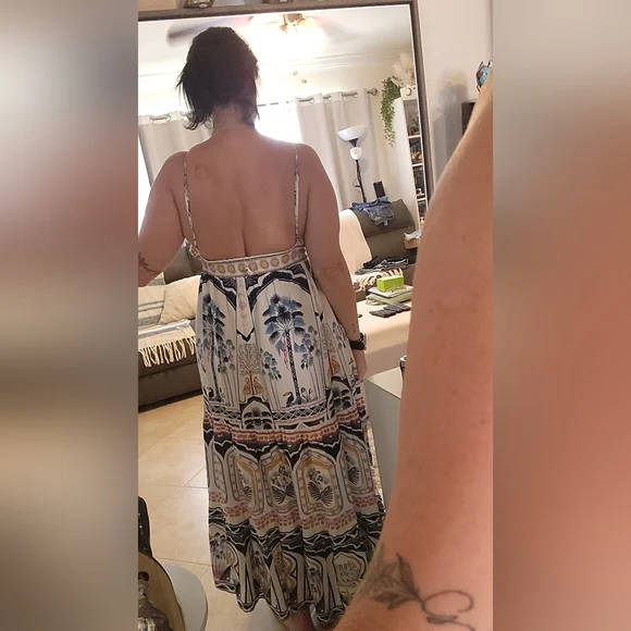 Farm Rio Midi Dress - Picture 2 of 9